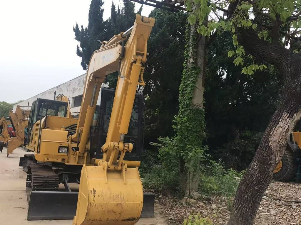 Komatsu PC 700 LC-8 - Crawler excavator: picture 2 Komatsu PC 700 LC-8 - Crawler excavator: picture 2