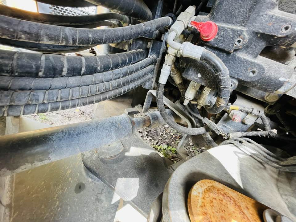 Komatsu WA380-8 - Wheel loader: picture 3 Komatsu WA380-8 - Wheel loader: picture 3