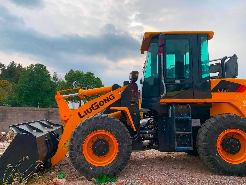 Liugong 835 H - Crawler loader: picture 4 Liugong 835 H - Crawler loader: picture 4