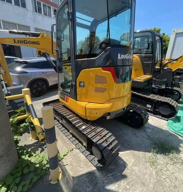 Liugong 9027 FZTS - Crawler excavator: picture 2 Liugong 9027 FZTS - Crawler excavator: picture 2