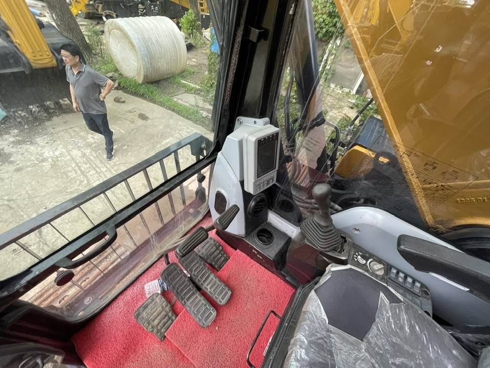 SANY SY305H - Excavator: picture 4 SANY SY305H - Excavator: picture 4