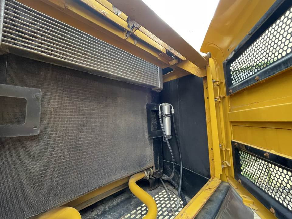 SANY SY305H - Excavator: picture 2 SANY SY305H - Excavator: picture 2
