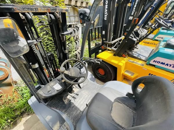 Toyota 8FGU30 - Forklift: picture 5 Toyota 8FGU30 - Forklift: picture 5