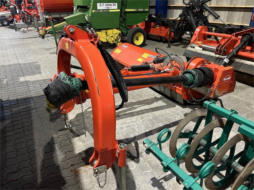 Kuhn TBES262 - Verge mower: picture 2 Kuhn TBES262 - Verge mower: picture 2