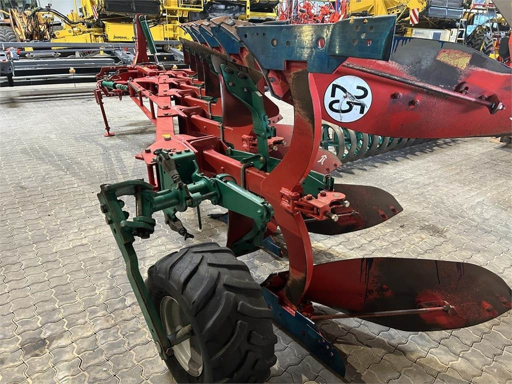Kverneland ED 100-300-28 MED IP - Plow: picture 2 Kverneland ED 100-300-28 MED IP - Plow: picture 2