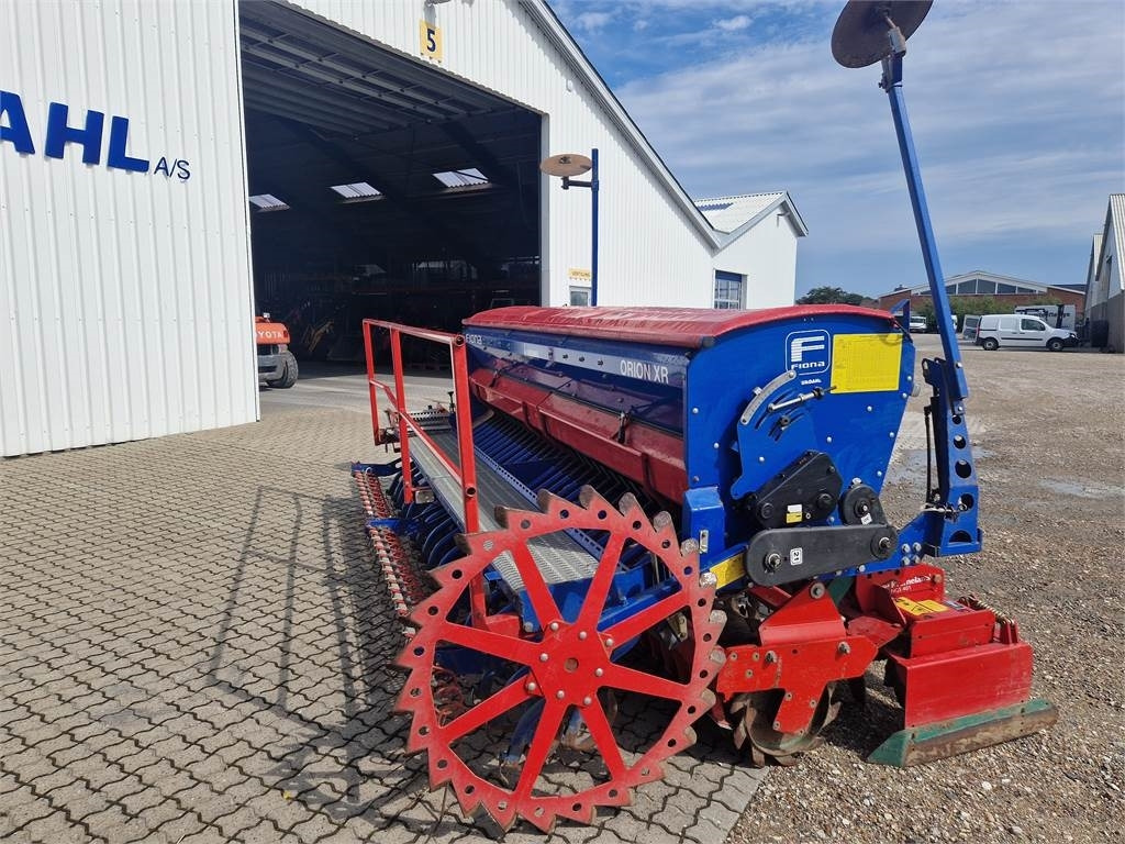 Kverneland NGS401 FIONA ORIONXR - Combine seed drill: picture 3 Kverneland NGS401 FIONA ORIONXR - Combine seed drill: picture 3