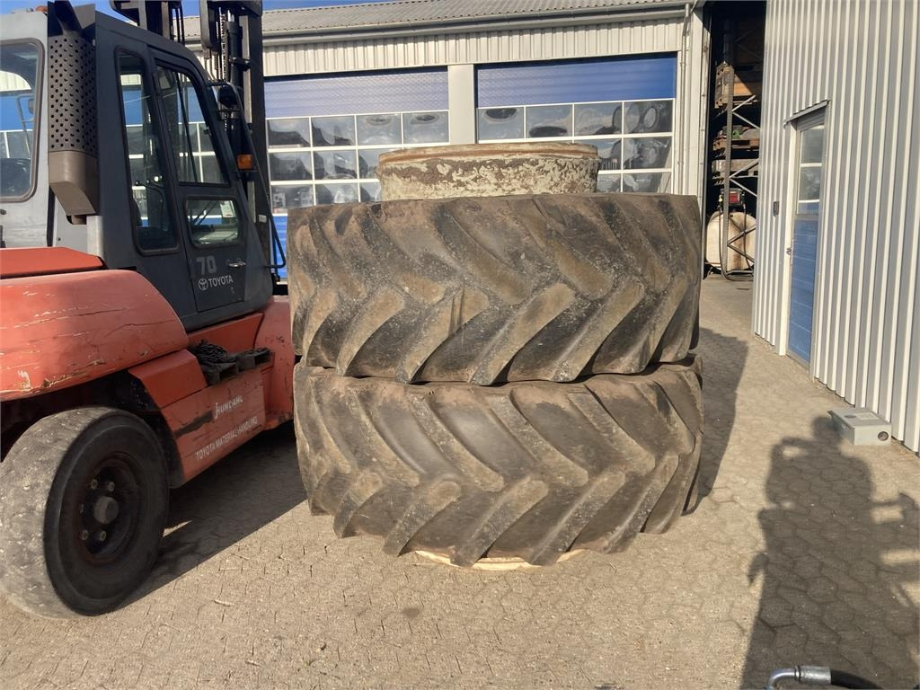 Michelin 650/75X38 - Tire for Agricultural machinery: picture 2 Michelin 650/75X38 - Tire for Agricultural machinery: picture 2