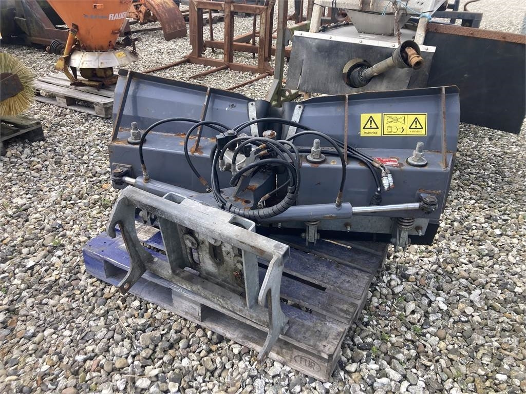 Timan V. PLOV - Snow plough for Agricultural machinery: picture 2 Timan V. PLOV - Snow plough for Agricultural machinery: picture 2