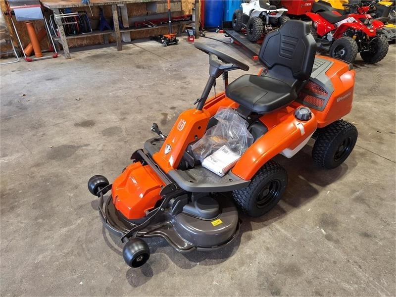 Husqvarna Rider R214 TC 103 cm klipper - Municipal tractor: picture 4 Husqvarna Rider R214 TC 103 cm klipper - Municipal tractor: picture 4