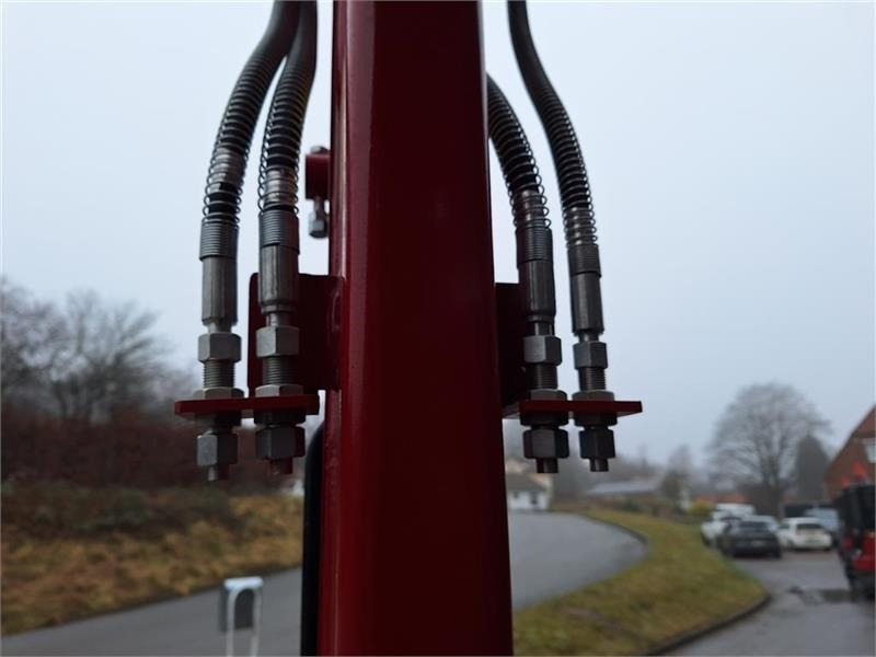 Mini excavator Mole M20: picture 10