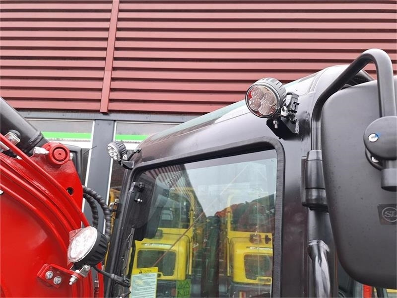 Mini excavator Mole M20: picture 15