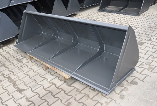 Metal-Technik Łyżka karbowana do ładowacza i ładowarki 2200 - Loader bucket: picture 2 Metal-Technik Łyżka karbowana do ładowacza i ładowarki 2200 - Loader bucket: picture 2