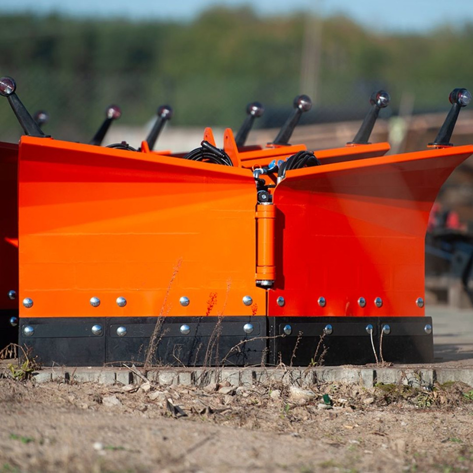 Metal-Technik Pług składany lekki – TUZ 2020 - Snow plough: picture 2 Metal-Technik Pług składany lekki – TUZ 2020 - Snow plough: picture 2