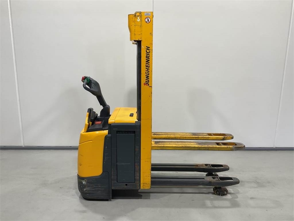 Jungheinrich ERC 216 Z - Stacker: picture 1 Jungheinrich ERC 216 Z - Stacker: picture 1
