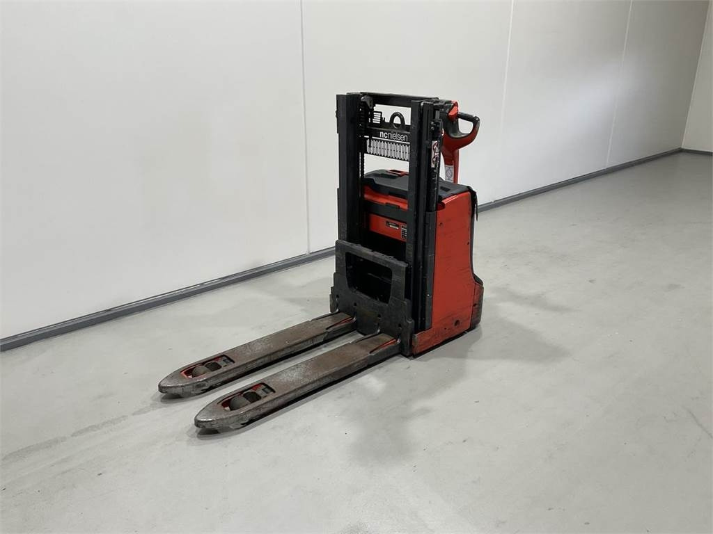 Linde D08 - Stacker: picture 4 Linde D08 - Stacker: picture 4