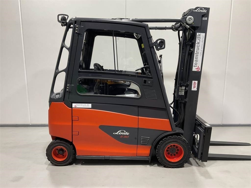 Linde E30HL-01/600 - Electric forklift: picture 1 Linde E30HL-01/600 - Electric forklift: picture 1