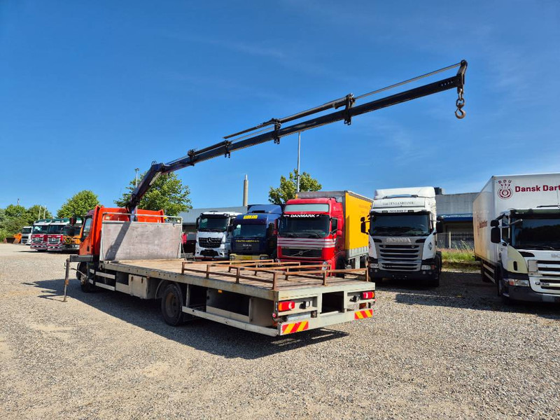 DAF LF 55.250 // Crane PM 8,5 with 4 hyd-extensions // - Crane truck: picture 3 DAF LF 55.250 // Crane PM 8,5 with 4 hyd-extensions // - Crane truck: picture 3