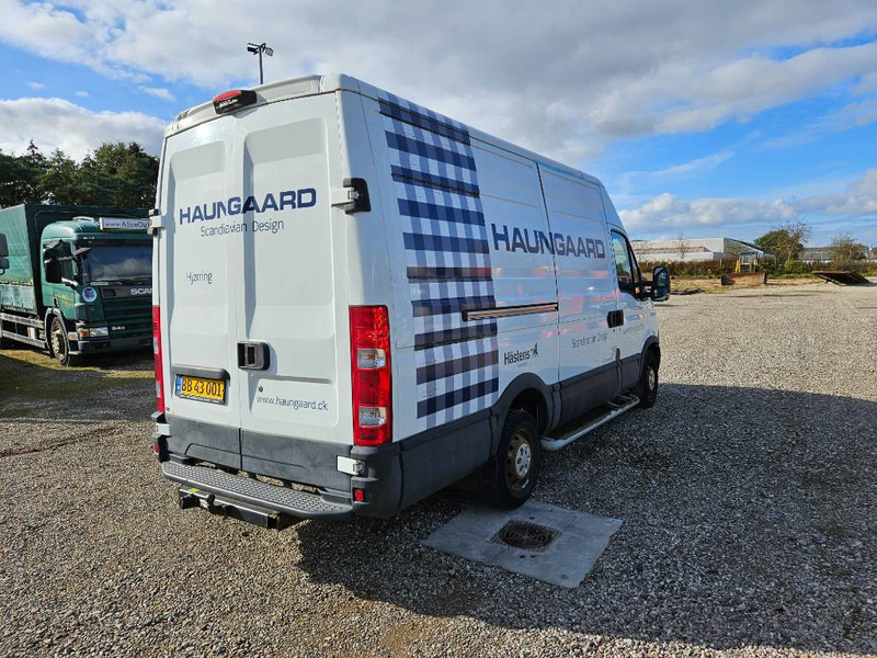 Iveco Daily 2,3 35S15 13,2m³ Van 5d - Panel van: picture 5 Iveco Daily 2,3 35S15 13,2m³ Van 5d - Panel van: picture 5