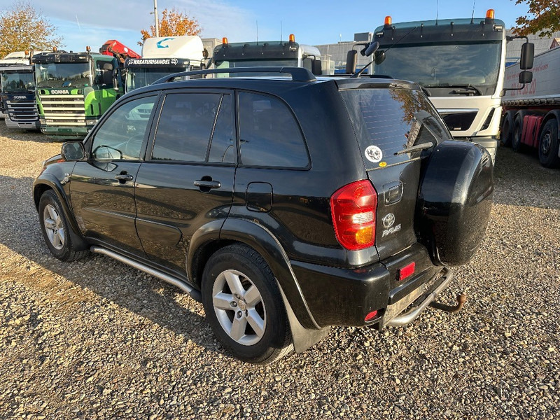 Toyota RAV4 2.0D 4x4 - Panel van: picture 5 Toyota RAV4 2.0D 4x4 - Panel van: picture 5