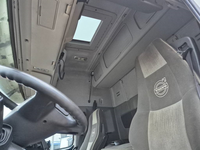 Tractor unit Volvo FH 500 6x2 // Hydraulic // Double boogie: picture 13