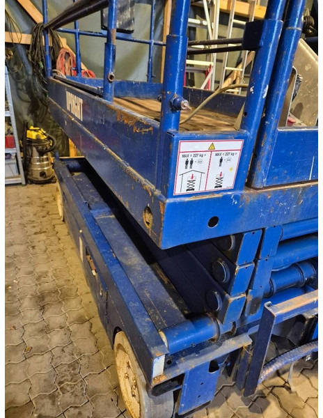 UpRight 2 persons lift - Scissor lift: picture 3 UpRight 2 persons lift - Scissor lift: picture 3