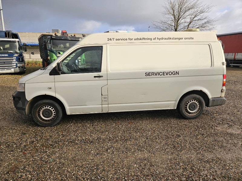Volkswagen Transporter 1,9 TDi 102 hp - Box van: picture 2 Volkswagen Transporter 1,9 TDi 102 hp - Box van: picture 2