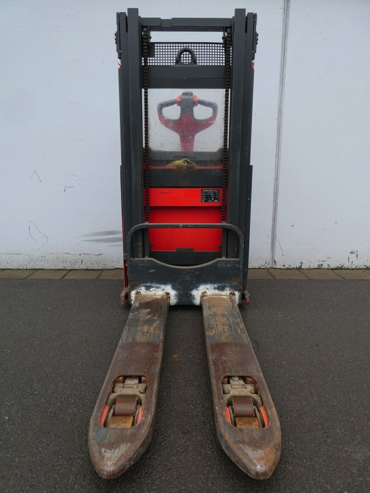 Linde D08-1160 - Stacker: picture 4 Linde D08-1160 - Stacker: picture 4