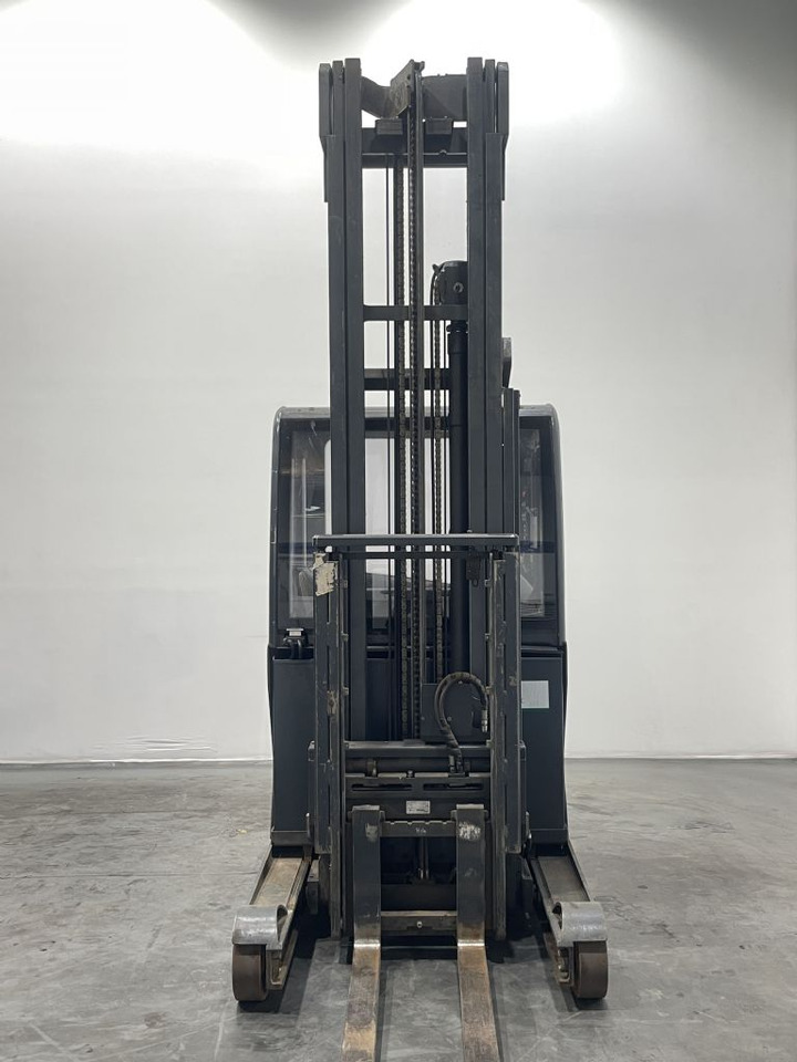 Linde R14-01-1120 - Reach truck: picture 5 Linde R14-01-1120 - Reach truck: picture 5