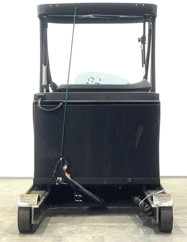 Linde R16-1120 - Reach truck: picture 5 Linde R16-1120 - Reach truck: picture 5