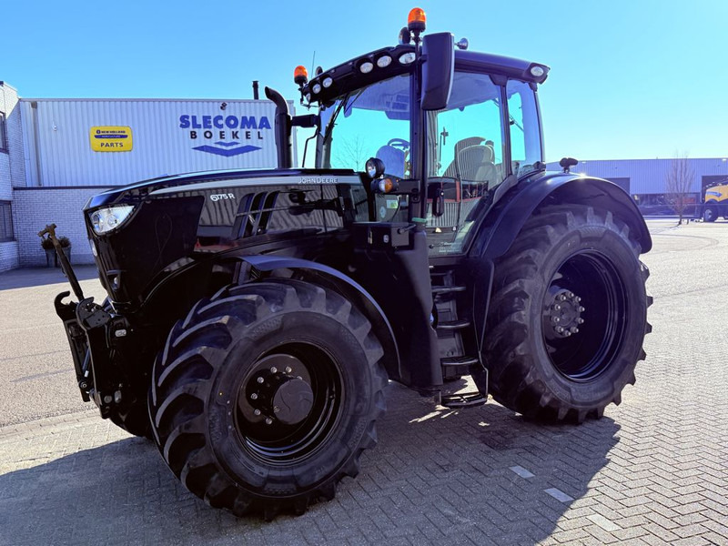 John Deere 6175R Premium Cab Black Edition - Farm tractor: picture 2 John Deere 6175R Premium Cab Black Edition - Farm tractor: picture 2