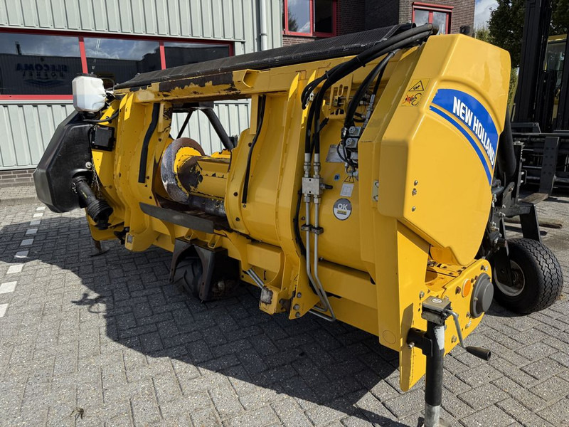 New Holland 300FPE Gras Pickup - Harvester: picture 4 New Holland 300FPE Gras Pickup - Harvester: picture 4