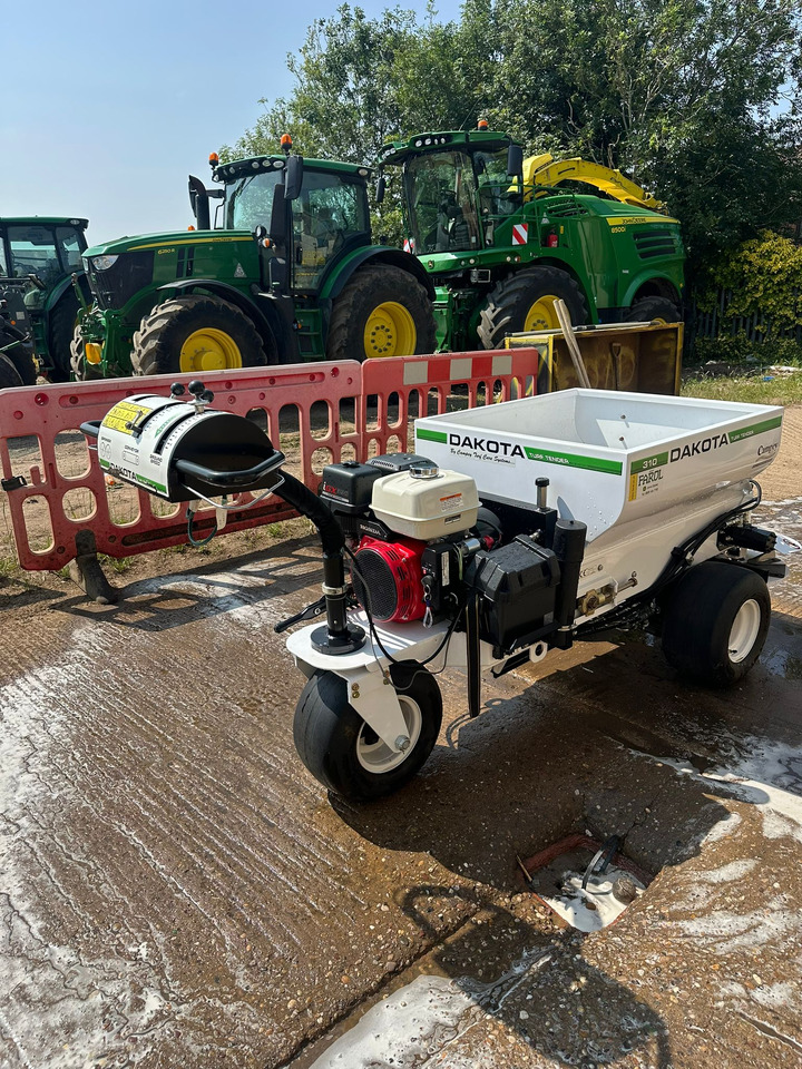 Dakota 310 Pedestrian Top Dresser - Garden equipment: picture 2 Dakota 310 Pedestrian Top Dresser - Garden equipment: picture 2