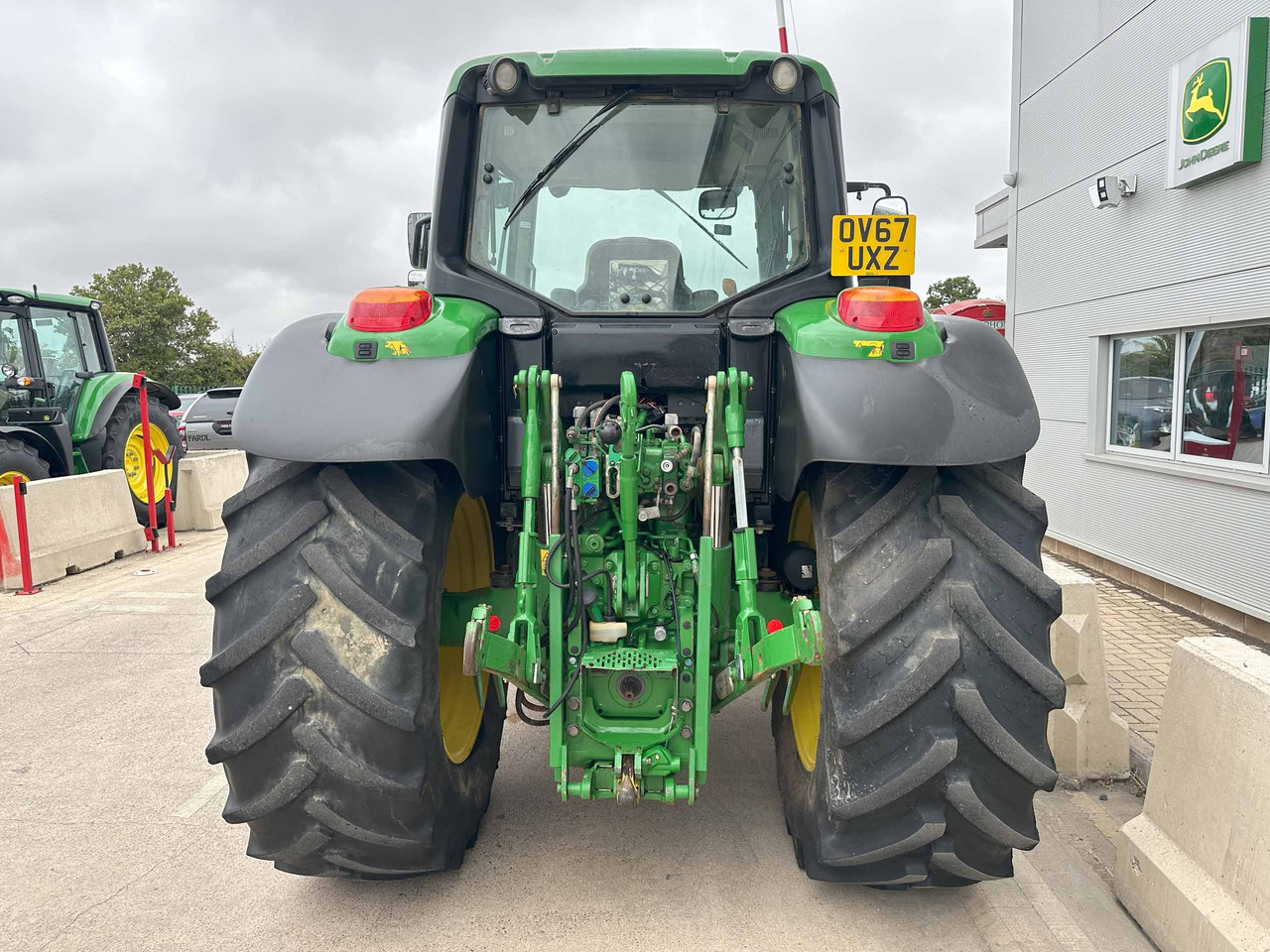 John Deere 6155M - Farm tractor: picture 5 John Deere 6155M - Farm tractor: picture 5