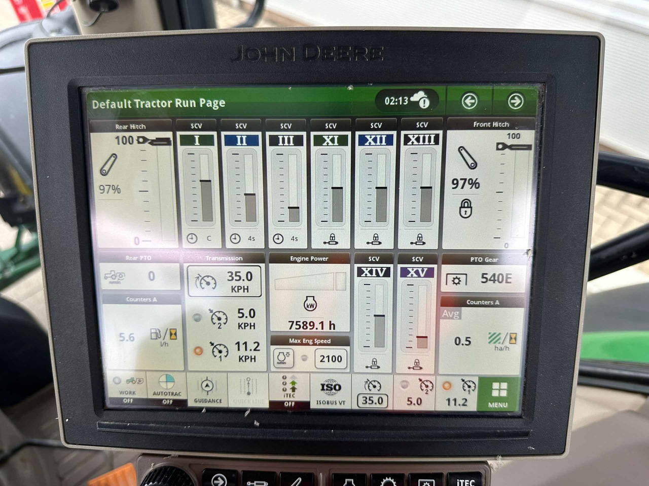 Farm tractor John Deere 6155R: picture 17