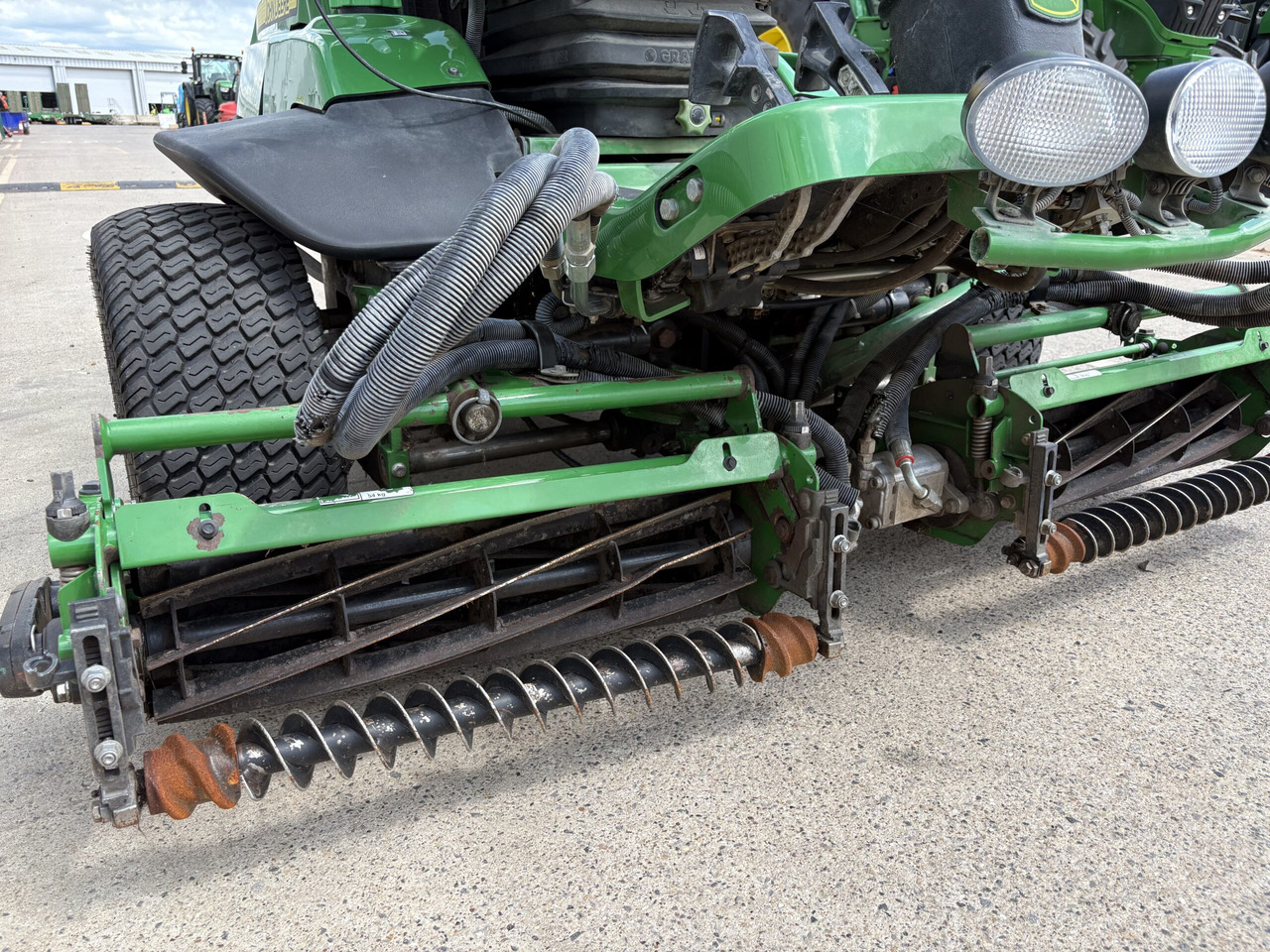 John Deere 7200A Triple Mower - Garden mower: picture 5 John Deere 7200A Triple Mower - Garden mower: picture 5