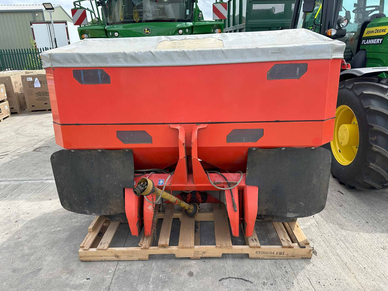 Kuhn Axis 30.1 - Fertilizer spreader: picture 3 Kuhn Axis 30.1 - Fertilizer spreader: picture 3