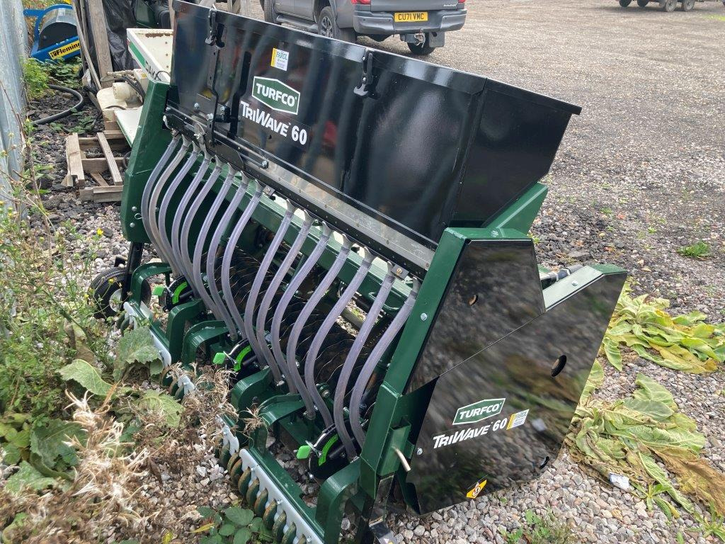 Turfco TriWave™ 60 Overseeder - Sowing equipment: picture 3 Turfco TriWave™ 60 Overseeder - Sowing equipment: picture 3
