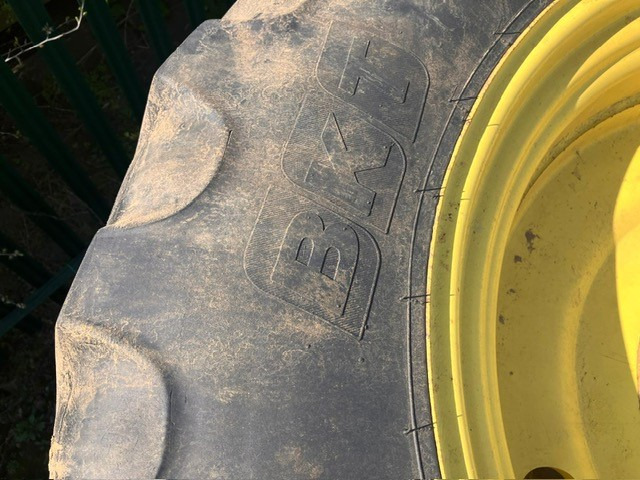 Tyres and rims – BKT 380/90R50 and 380/85R34 - Wheel and tire package for Agricultural machinery: picture 4 Tyres and rims – BKT 380/90R50 and 380/85R34 - Wheel and tire package for Agricultural machinery: picture 4