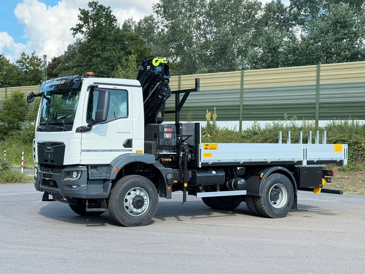 MAN TGM 18.320 4x4 Hiab 228-4 Kran - Crane truck: picture 3 MAN TGM 18.320 4x4 Hiab 228-4 Kran - Crane truck: picture 3