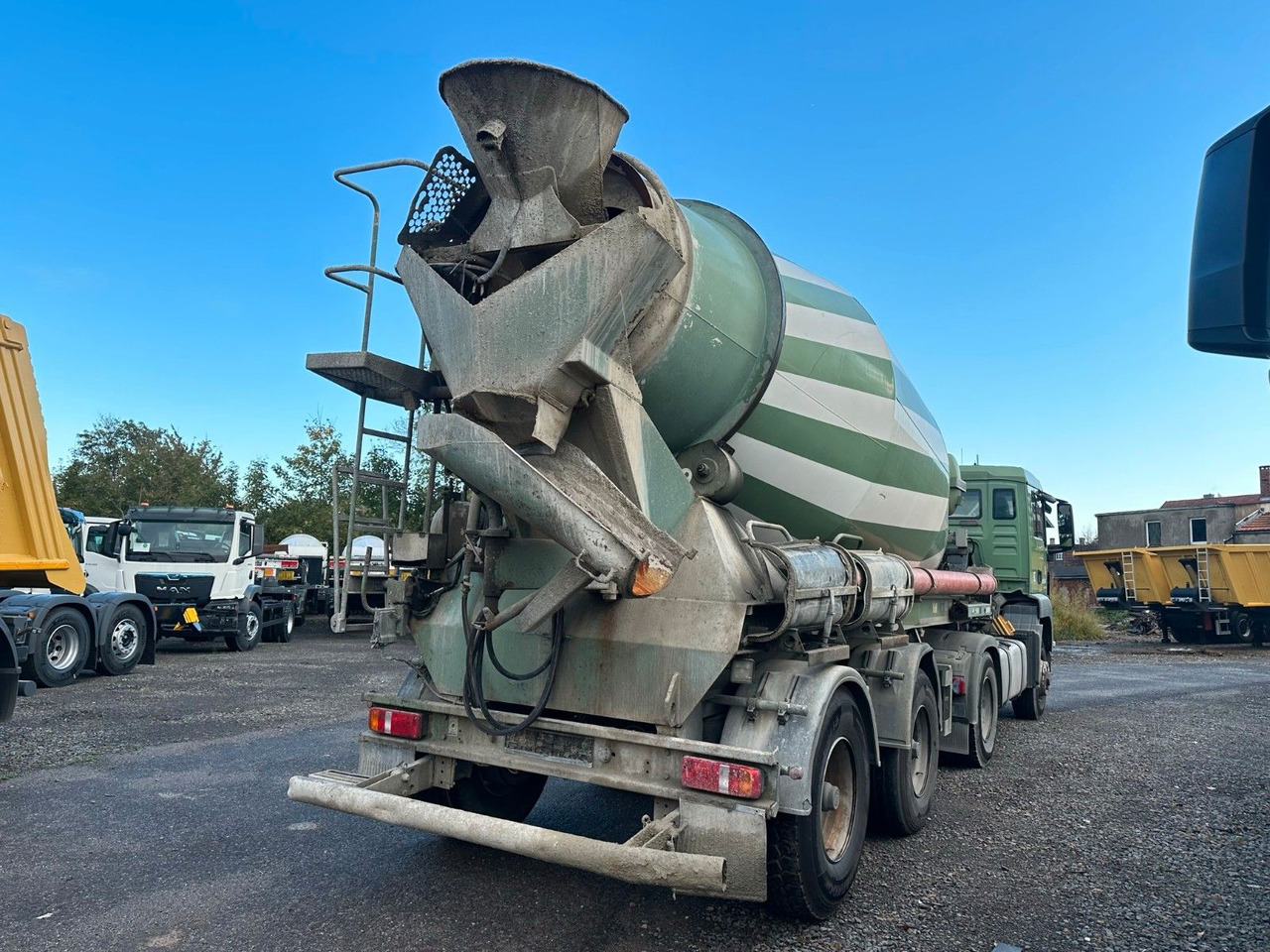 MAN TGS 18.400 Betomischer Auflieger 2Achs Liebherr MAN TGS 18.400 Betomischer Auflieger 2Achs Liebherr - Concrete mixer semi-trailer: picture 4 MAN TGS 18.400 Betomischer Auflieger 2Achs Liebherr MAN TGS 18.400 Betomischer Auflieger 2Achs Liebherr - Concrete mixer semi-trailer: picture 4