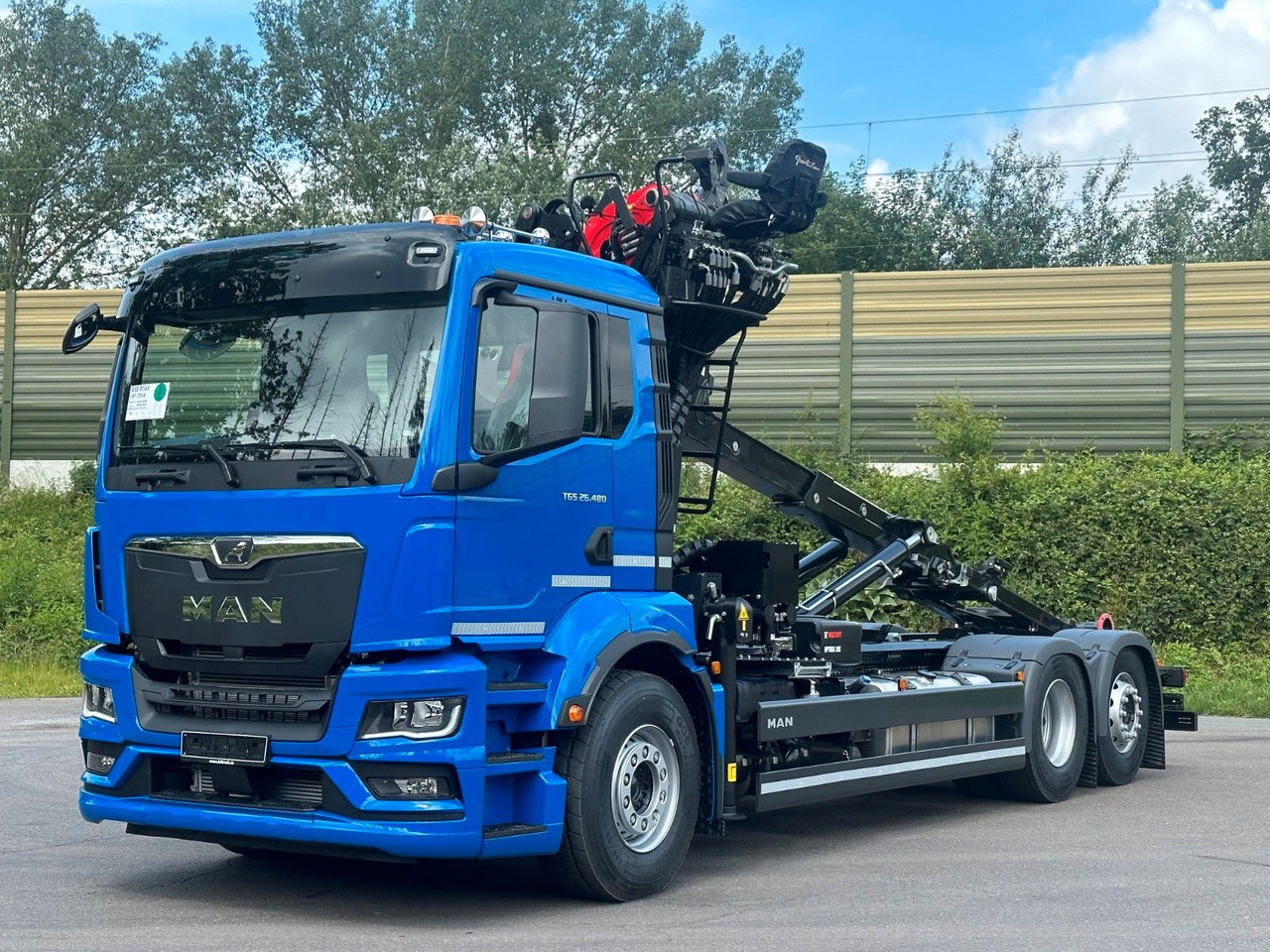 MAN TGS 26.480 6x2 Abrollkipper + Kran EPSILON - Hook lift truck, Crane truck: picture 2 MAN TGS 26.480 6x2 Abrollkipper + Kran EPSILON - Hook lift truck, Crane truck: picture 2