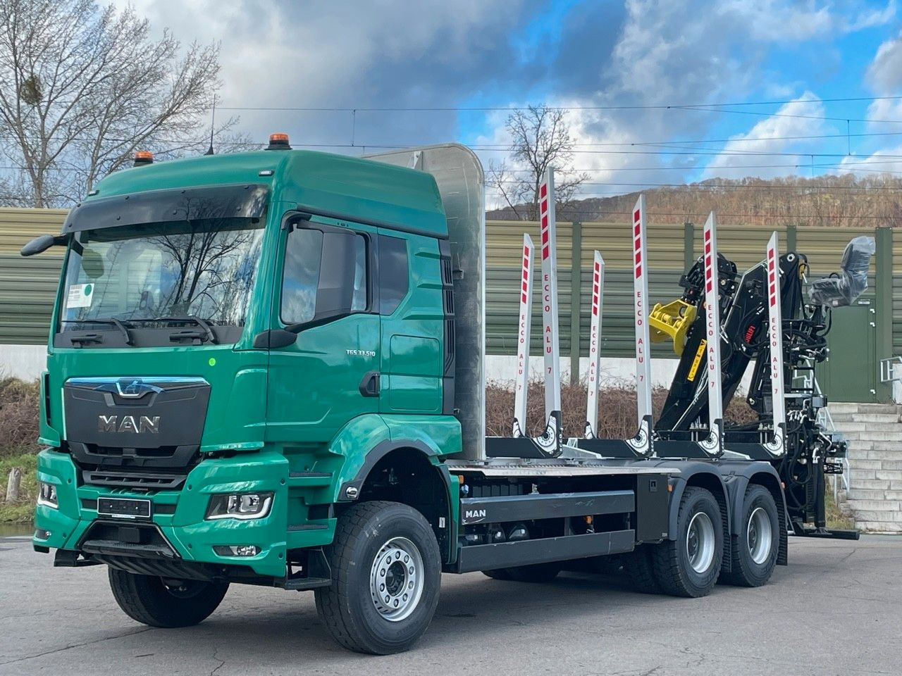 MAN TGS 33.510 6X4 BL Euro6e LogLift 165Z - Timber truck, Crane truck: picture 2 MAN TGS 33.510 6X4 BL Euro6e LogLift 165Z - Timber truck, Crane truck: picture 2
