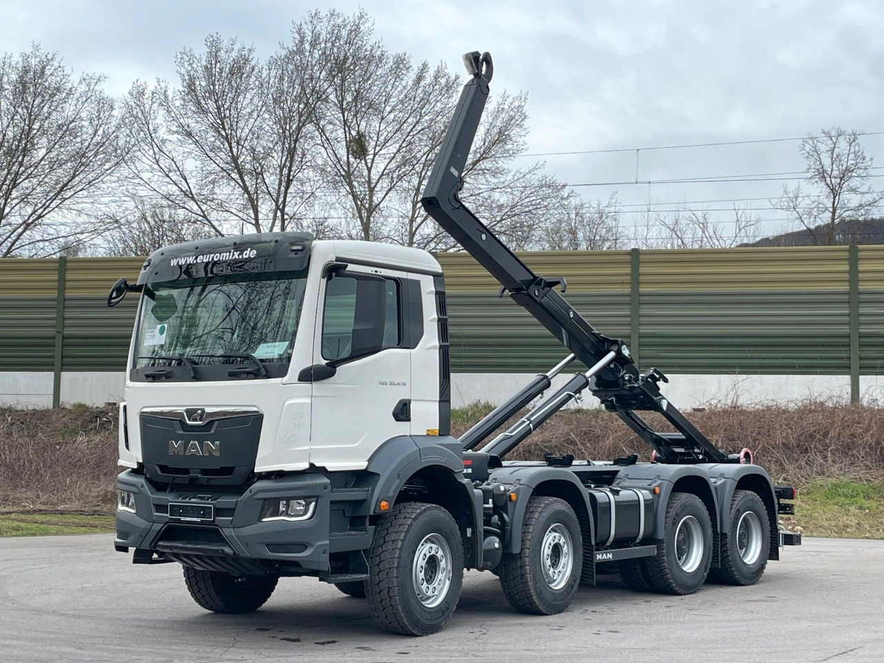 MAN TGS 35.480 8x4 Euro6e Hiab MultLift Abrollkipper - Hook lift truck, Crane truck: picture 3 MAN TGS 35.480 8x4 Euro6e Hiab MultLift Abrollkipper - Hook lift truck, Crane truck: picture 3