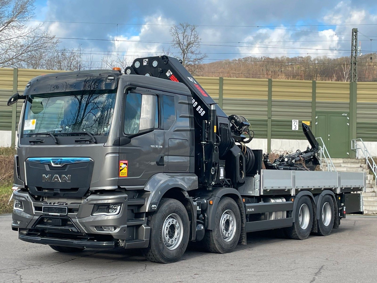 MAN TGS 35.520 8x4 BL HIAB X-HIPRO 658 EP-6 - Crane truck: picture 2 MAN TGS 35.520 8x4 BL HIAB X-HIPRO 658 EP-6 - Crane truck: picture 2