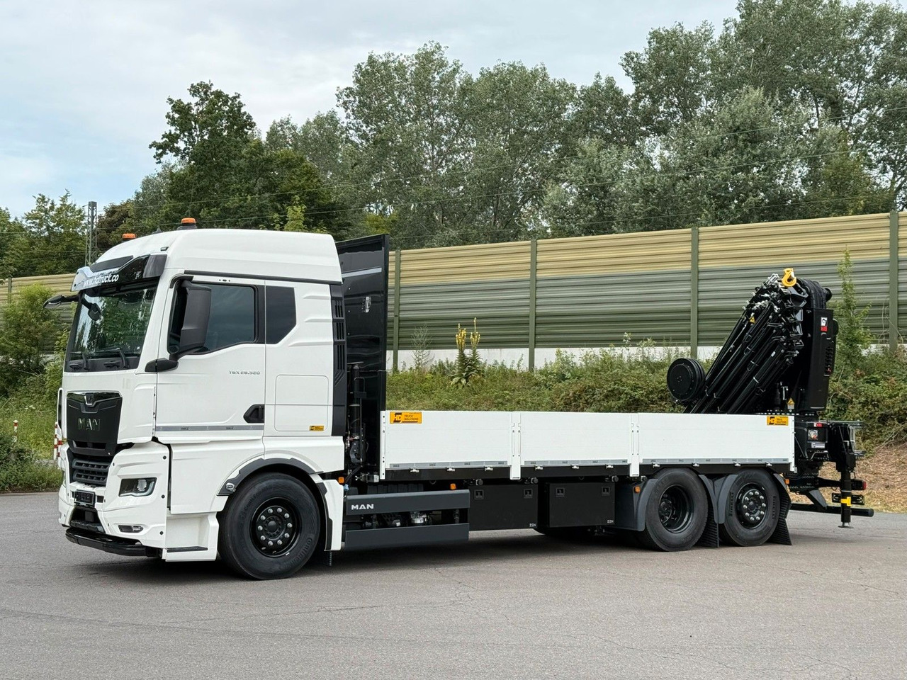 MAN TGX 26.520 TG3 Retarder / 6X2 Hiab 548 E 8 - Crane truck: picture 3 MAN TGX 26.520 TG3 Retarder / 6X2 Hiab 548 E 8 - Crane truck: picture 3