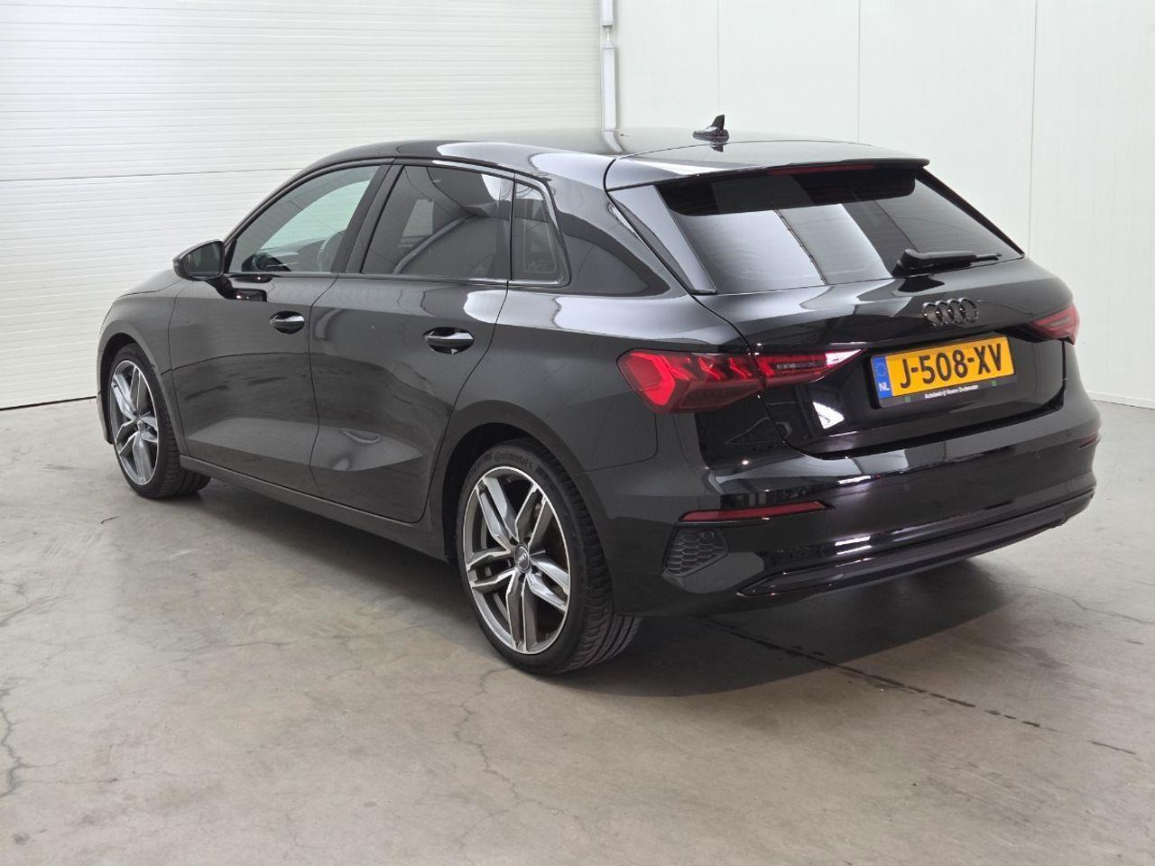Audi A3 Sportback 35 TFSI Business edition Automaat | 2020 | 110.743 km | J508XV | NAP: Logisch - Hatchback: picture 3 Audi A3 Sportback 35 TFSI Business edition Automaat | 2020 | 110.743 km | J508XV | NAP: Logisch - Hatchback: picture 3