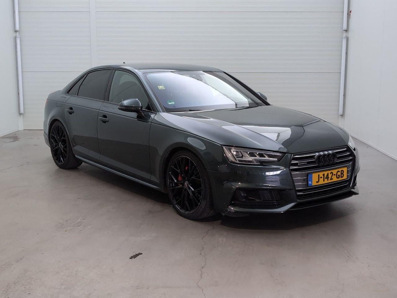 Audi A4 Limousine 2.0 TDI quattro Sport S line edition | 2017 | 199.026 km | Automaat | J142GB | NAP: Geen oordeel - Sedan: picture 2 Audi A4 Limousine 2.0 TDI quattro Sport S line edition | 2017 | 199.026 km | Automaat | J142GB | NAP: Geen oordeel - Sedan: picture 2