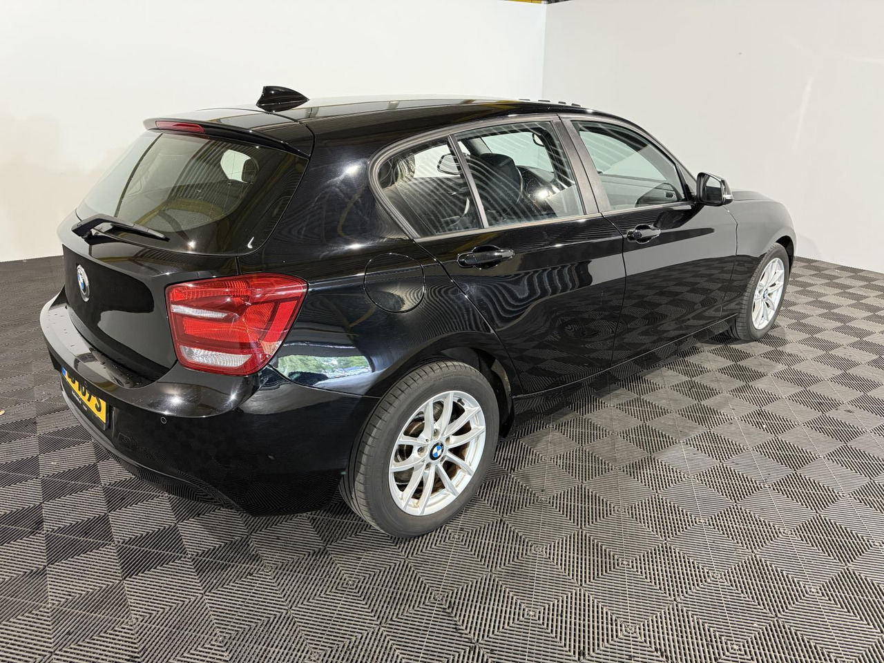 BMW | 1-serie | 116i Business | 2013 | 161.924 km | GB109S | Geen oordeel - Hatchback: picture 5 BMW | 1-serie | 116i Business | 2013 | 161.924 km | GB109S | Geen oordeel - Hatchback: picture 5