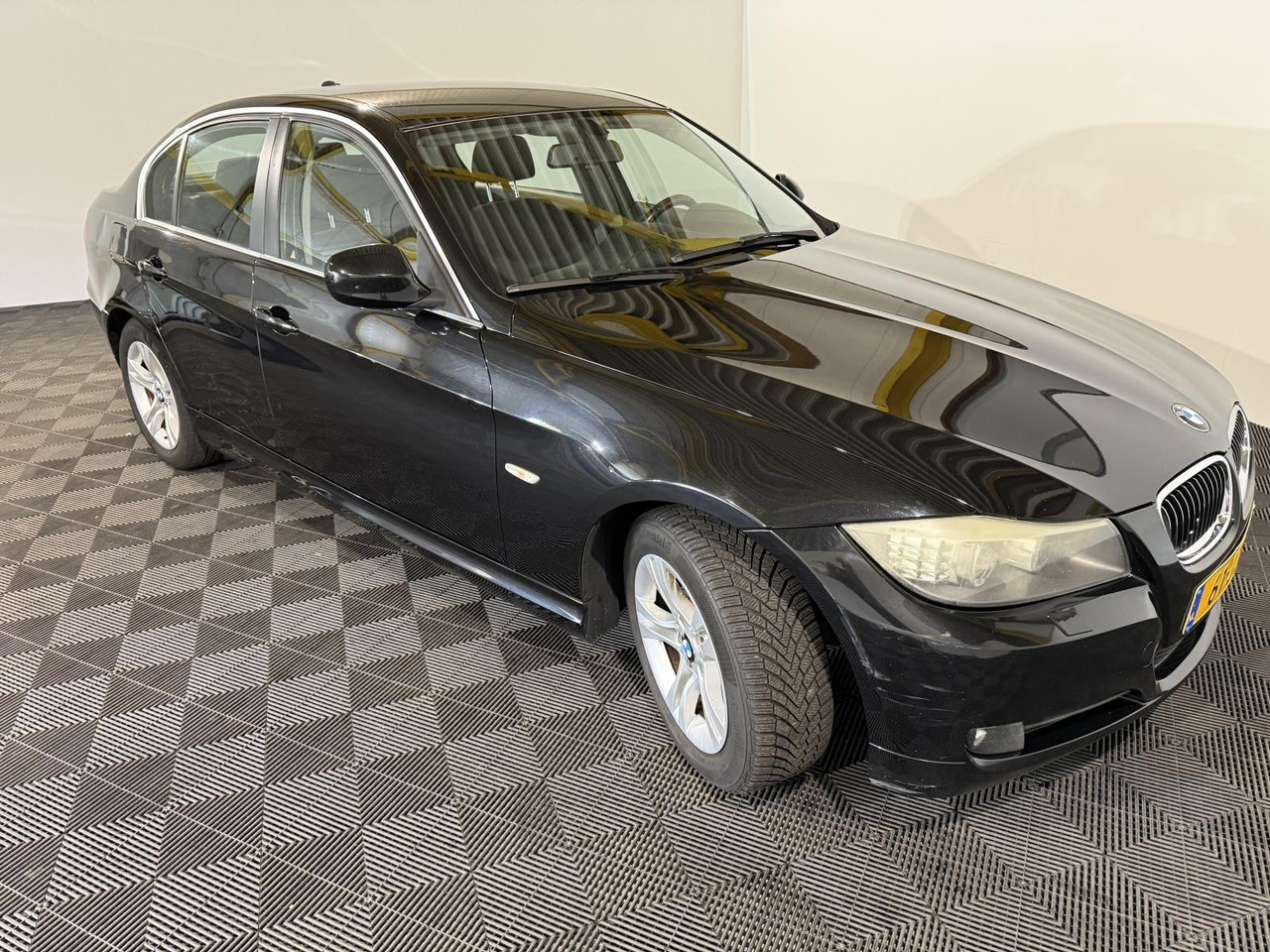 BMW 3-serie 316i Business Line 2009 278.128 km 61-JZP-8 - Sedan: picture 3 BMW 3-serie 316i Business Line 2009 278.128 km 61-JZP-8 - Sedan: picture 3