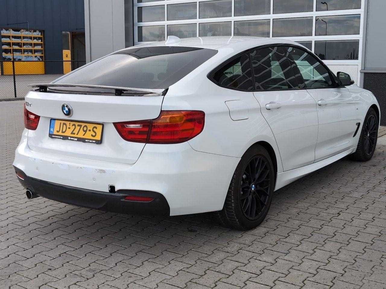 BMW 3 - serie Gran Turismo 318d M Sport Edition | 2016 | 227.537 km | Automaat | JD279S | NAP: Geen oordeel - Hatchback: picture 4 BMW 3 - serie Gran Turismo 318d M Sport Edition | 2016 | 227.537 km | Automaat | JD279S | NAP: Geen oordeel - Hatchback: picture 4